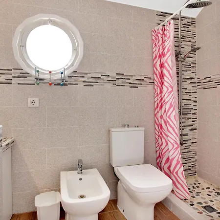 2 Bedrooms In Playa De Americas * Playa de las Americas (Tenerife)