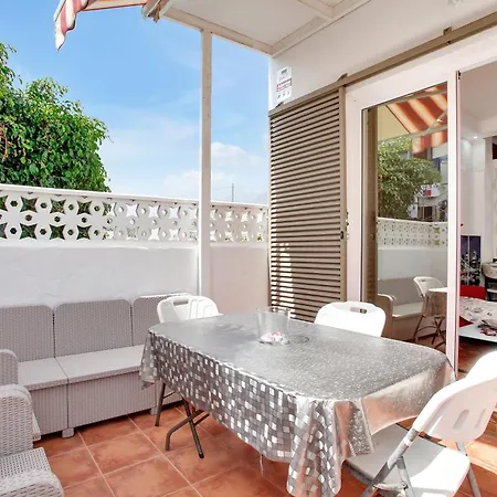 2 Bedrooms In Playa De Americas Playa de las Americas (Tenerife)