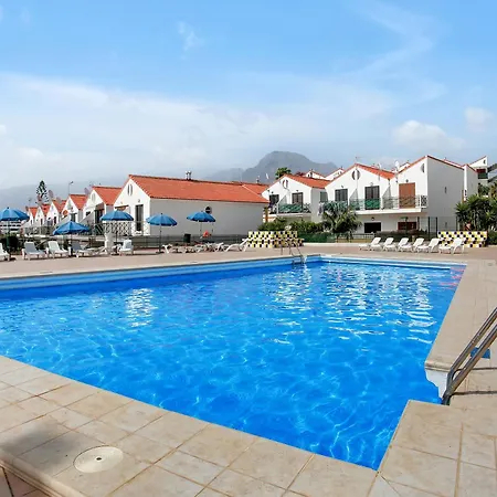 2 Bedrooms In Playa De Americas Apartment