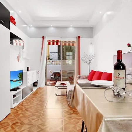 2 Bedrooms In Playa De Americas Playa de las Americas (Tenerife)